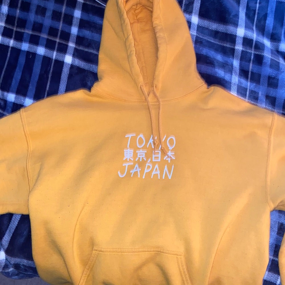 Medium Yellow Tokyo Japan Sweatshirt